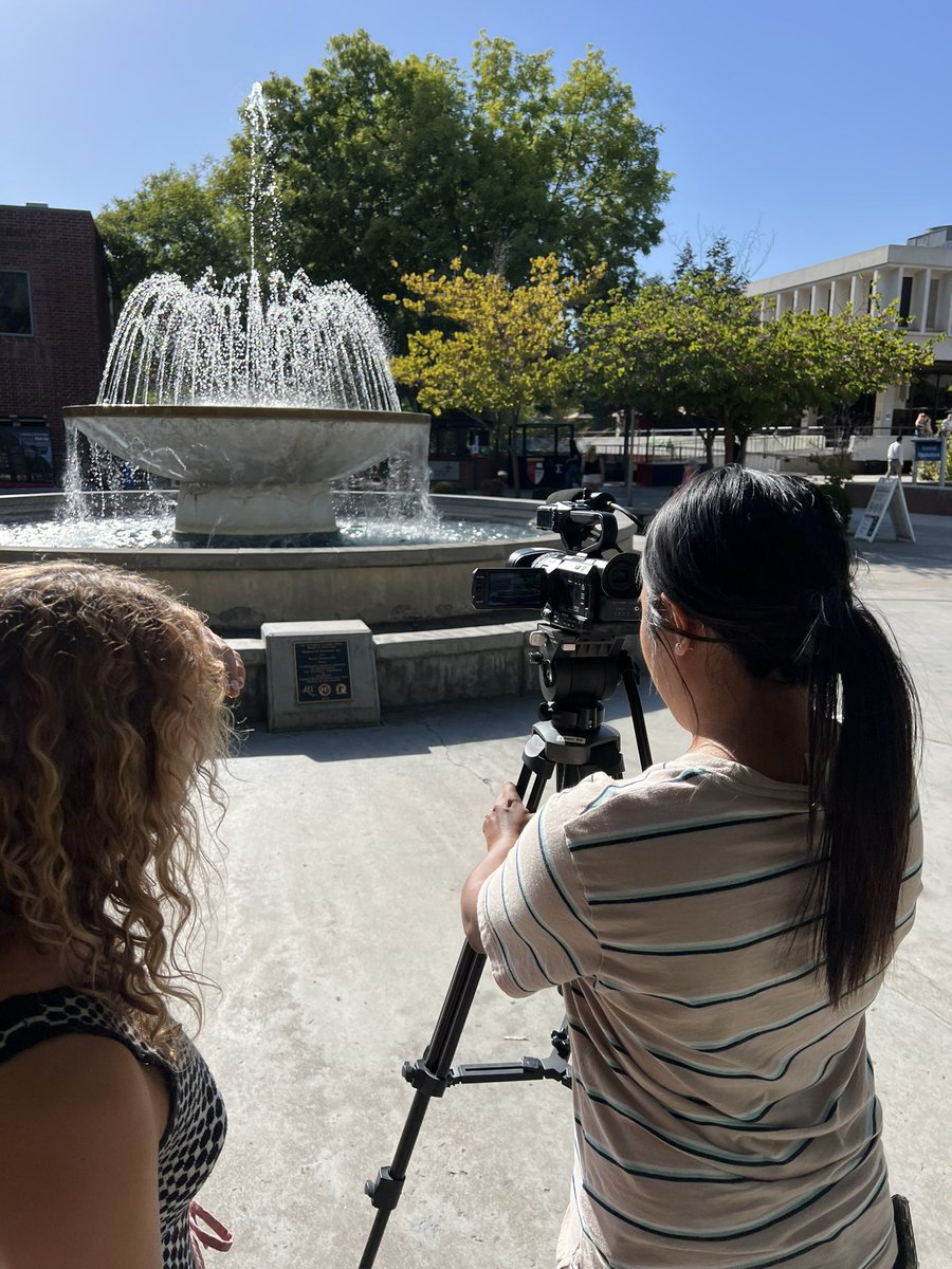 CruzTheCreatorr's tweet photo. MCJ 121 Video for News Students getting hands on with our Electronic News Gathering Cameras for the first time 📹 Can’t wait to see them progress this semester 🙌🏼 #wearemcj @FSMCJDept https://t.co/dqaAZRP3wE