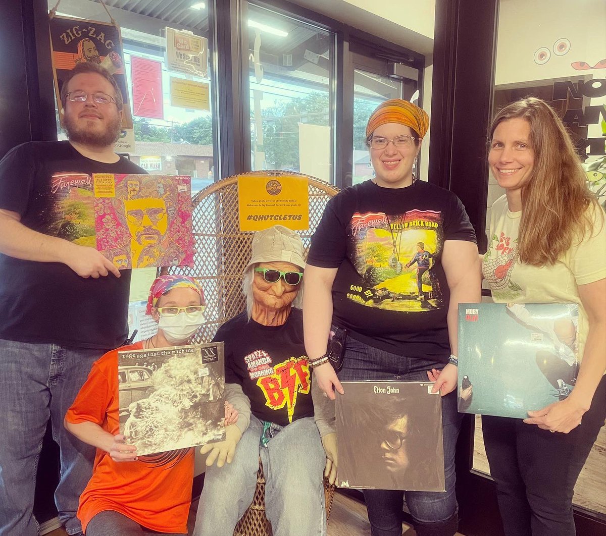 Quonset_Hut's tweet photo. @975wone Happy Band Tee Friday from all of us at the Hut! We ❤️you! Have a good weekend!
Wear your band tees and get 10% off vinyl!
#wone #spatzandamanda #bandteefriday #vinyl #record #recordstore #vinylcollector #quonsethut #quonset_hut #qhutcleatus #cantonohio #tellafriend https://t.co/fiQQrrqAz4