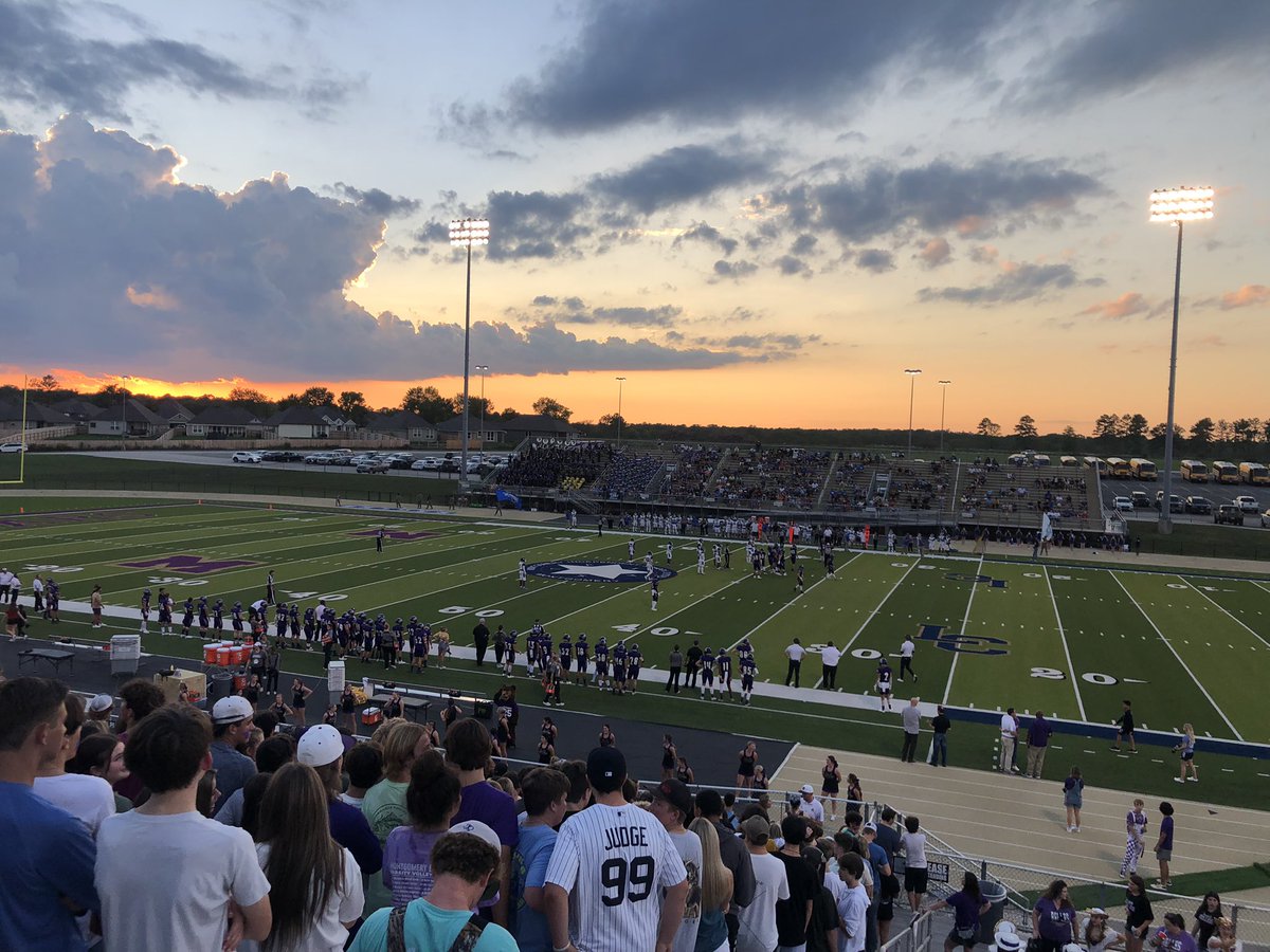 Julie Roth tweet media