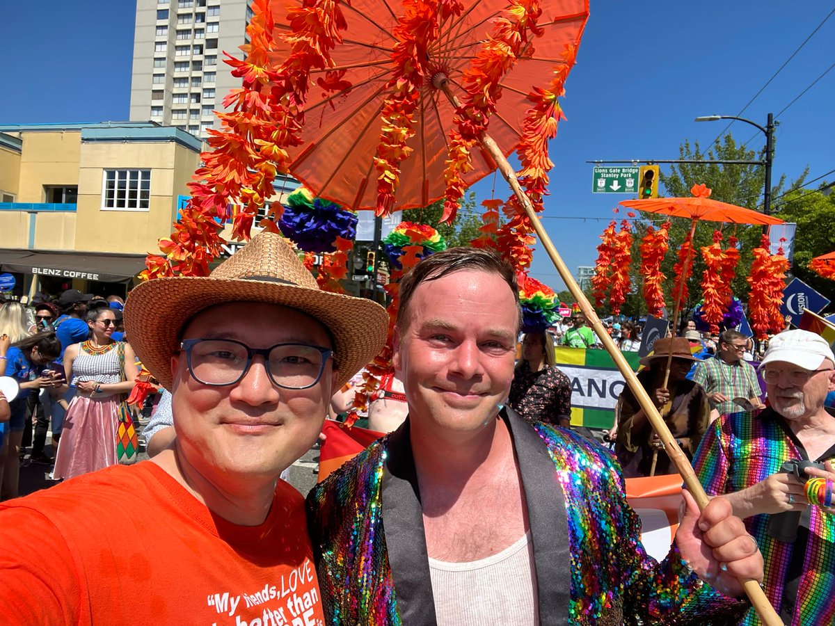 henryyaormd's tweet photo. 2/2 Happy Pride everyone!
@Dave_Eby @GeorgeChowBC @KatrinaCBurnaby @SusieChant_nvs @SChandraHerbert @JennyKwanBC @JackTrovatoRMD @BCNDPCaucus @bcndp #BCPride #PrideBC #Pride https://t.co/yoLuAzWHUm