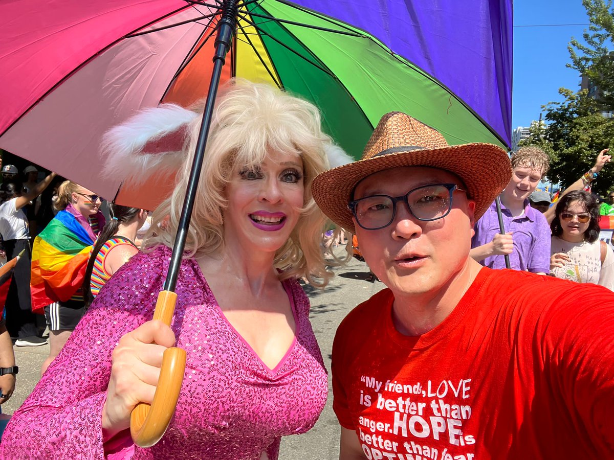 henryyaormd's tweet photo. 2/2 Happy Pride everyone!
@Dave_Eby @GeorgeChowBC @KatrinaCBurnaby @SusieChant_nvs @SChandraHerbert @JennyKwanBC @JackTrovatoRMD @BCNDPCaucus @bcndp #BCPride #PrideBC #Pride https://t.co/yoLuAzWHUm
