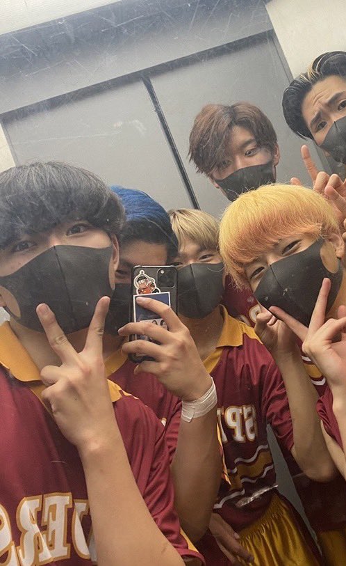 spiders_cheer's tweet photo. 【🎂誕生日🎂】
本日、8月27日は10期“どんぐり共和国”の19歳のお誕生日です！🌳

今年の抱負は、、
🗣 シングルに手を出す！
🗣ロン宙をできるようにする！
です✊🏻❤️‍🔥

素敵な一年になりますように😌✨

#名古屋SPIDERS #名古屋スパイダーズ #男子チア #チアリーディング https://t.co/LkgfWJmWXF