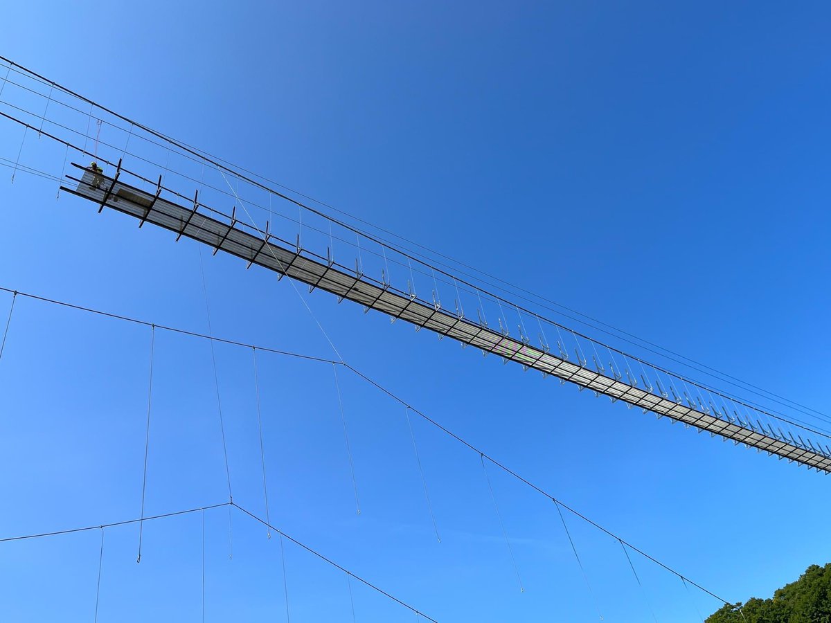 goteamgecko's tweet photo. We thought that SkyBridge Michigan was looking pretty good so we went ahead and took some glamour shots. It's definitely living up to the name! #SkyBridgeMichigan #construction #backlit 
📸: (The incomparable) Dan Watson https://t.co/kMmwwcbnTt