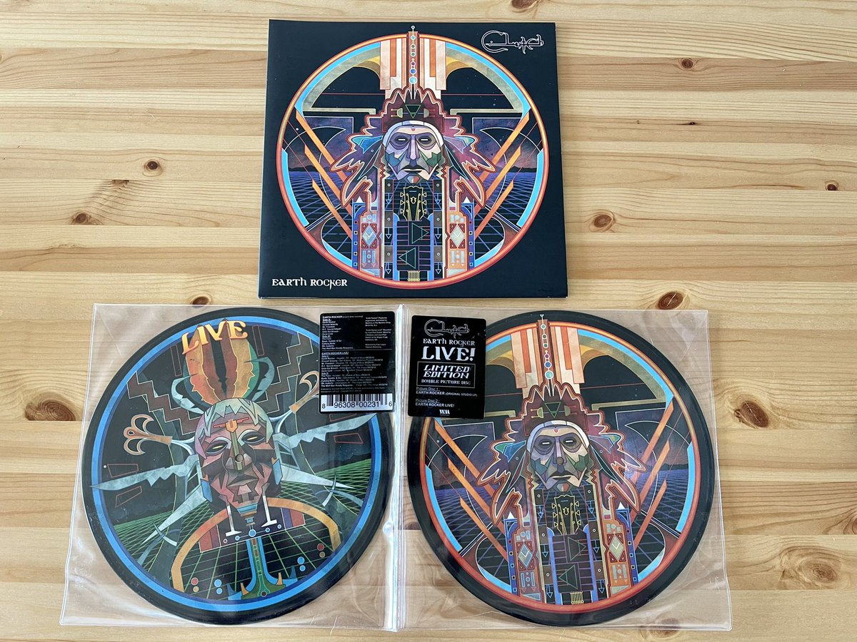 JOSEZAMORAMEZA's tweet photo. Buen día @elwarpig! Acá echando la hueva y dándonos un baño de sol. Podría sonar “Crucial Velocity” de @clutchofficial, por favor?
Ben fin de semana, cuídense y pásenla chingon todas y todos! ✌🏼
#SalvameRadio #RockAndRollRadio #Clutch #EarthRocker #VinylRecords https://t.co/lPzrHs96vM