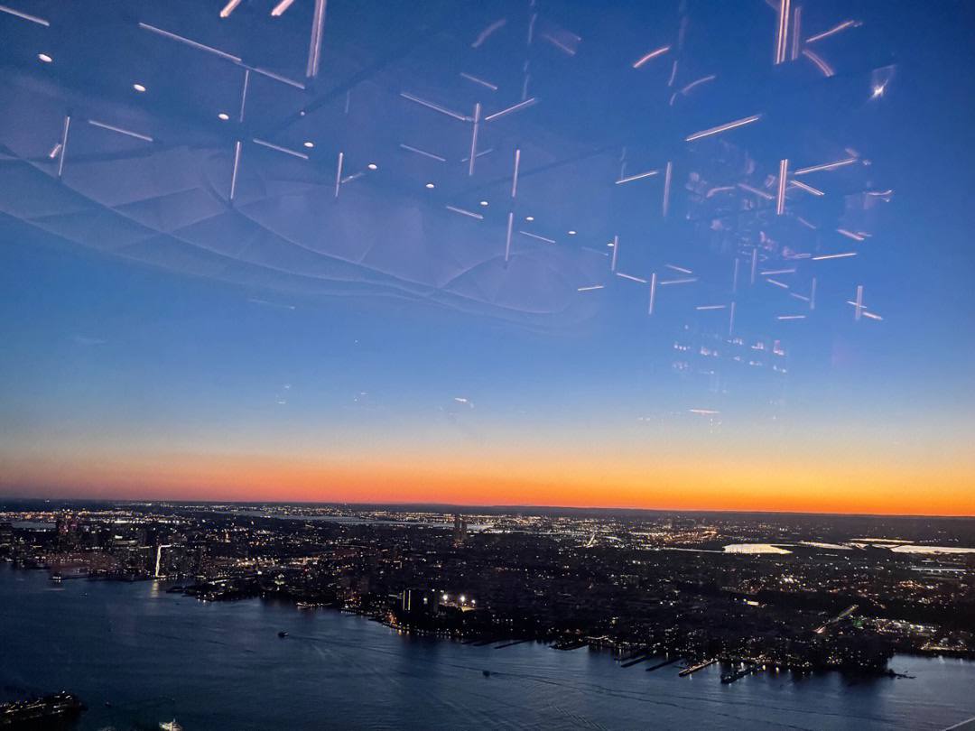 Maria67156305's tweet photo. The night view from the 101st floor of The Peak NYC is breathtaking.🏙🏙
#dinner #night #restaurant #food #health #culture #bodymanagement
#seafood #nutrition #matching #balanced #toning #foodculture #healthyeating #americanlife #healthyfood #favoritefoods #daily #art #life https://t.co/Lf542ChETi