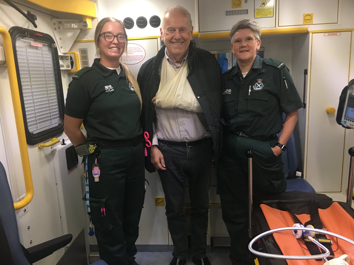 GylesB1's tweet image. Tomorrow you’ll get the whole story. It’s 1.45 am &amp;amp; all you need to know for now is that these 2 brilliant professionals, Emma &amp;amp; Lynne, took me from Anstruther to Kirkcaldy in their ambulance tonight &amp;amp; are both a credit to Fife NHS &amp;amp; 2 of the best &amp;amp; kindest people I’ve ever met.