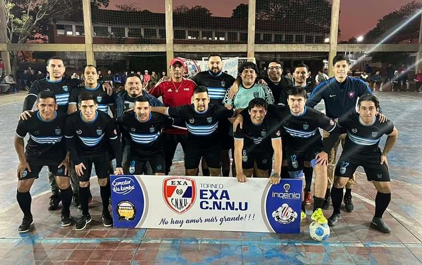 010Napoli's tweet photo. ยกA POR TODO LOS MARSUPIALES! โ๏ธ
Este sรกbado se disputan las finales del Exa Naciones Unidas y el Napoli estarรก presente ๐.
El hermano #IvanFragueda buscarรก su segunda Copa de Campeรณn en lo que va del aรฑo 2022 ๐๐ฅ. https://t.co/eMTjXaq7Am