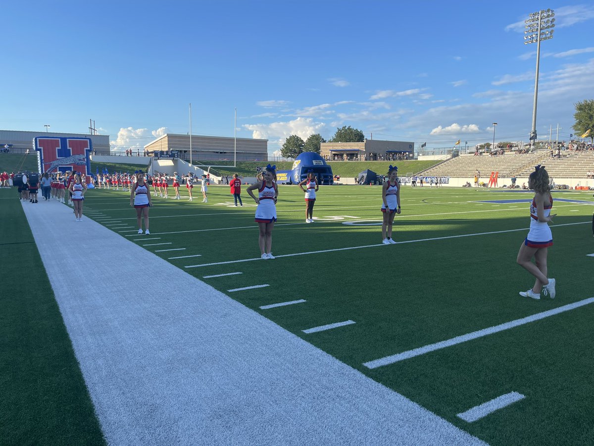 Friday Night Lights: Stephenville Yellow Jackets at Midlothian Heritage

#txhsfb