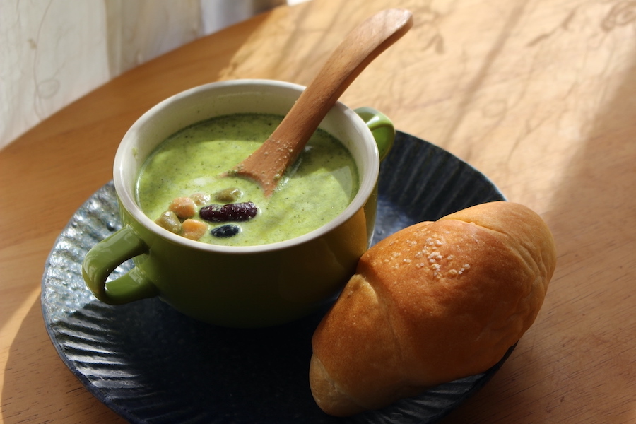 CHAMARTtea's tweet photo. シェア歓迎！お茶レシピ
お茶の葉ソースと豆腐と豆のスープ

お茶の情報サイト CHAMART
https://t.co/pic4mNwnor

#CHAMART #CHAMARTtea #お茶レシピ #お茶  #お茶の葉ソース #豆腐 #茶葉 https://t.co/HjDKYpeAib