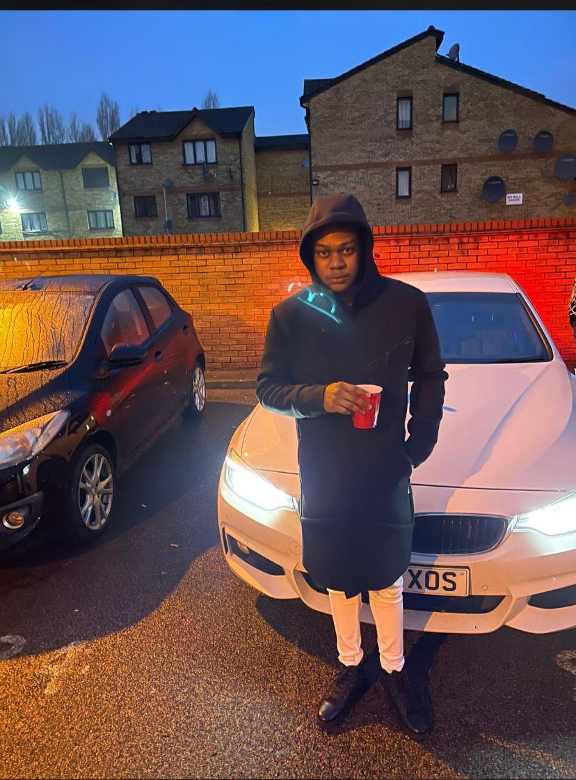 Ena the London cold like 🥶🥶 !!!!winter in England 🏴󠁧󠁢󠁥󠁮󠁧󠁿 #nvasion