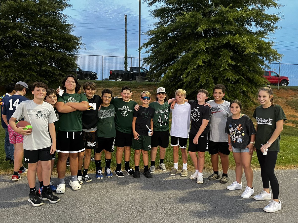 racheladamstn's tweet photo. Check out our @gms_tn students cheering on @GreeneDevilsFB! Friday night lights at its best! Let’s go Greene Devils! 💚#RISEasONE https://t.co/B1WhWkItaJ