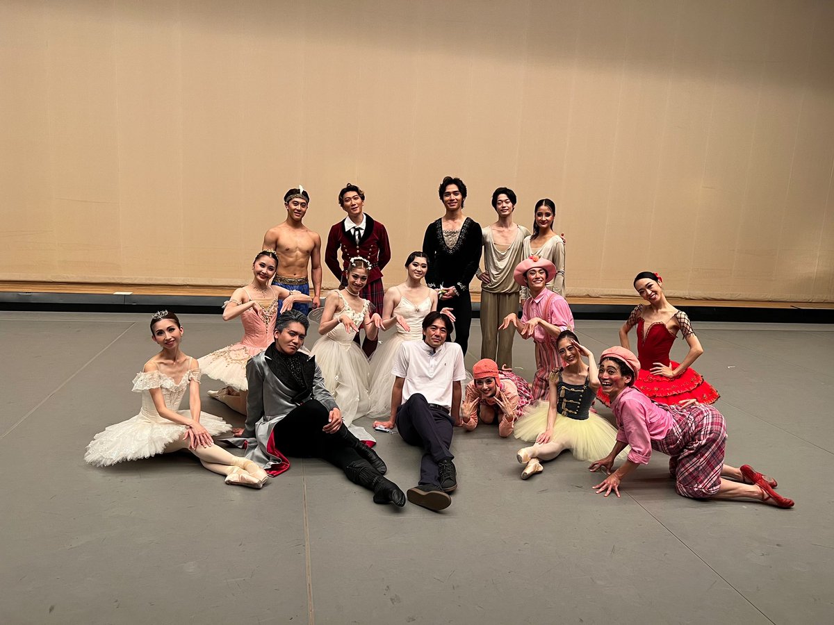 takebale13's tweet photo. @BalletEspoir が昨日無事終演！
各バレエ団から集った豪華で愉快なメンバーに囲まれ、時間があっという間に過ぎちゃいました笑

主催の京當侑一籠さん、前日＆当日とレッスン指導してくださった大畠律子先生、その他関係者の方々...感謝の想いで一杯です✨

本当にお疲れ様でした！！ https://t.co/1uHh698bbg