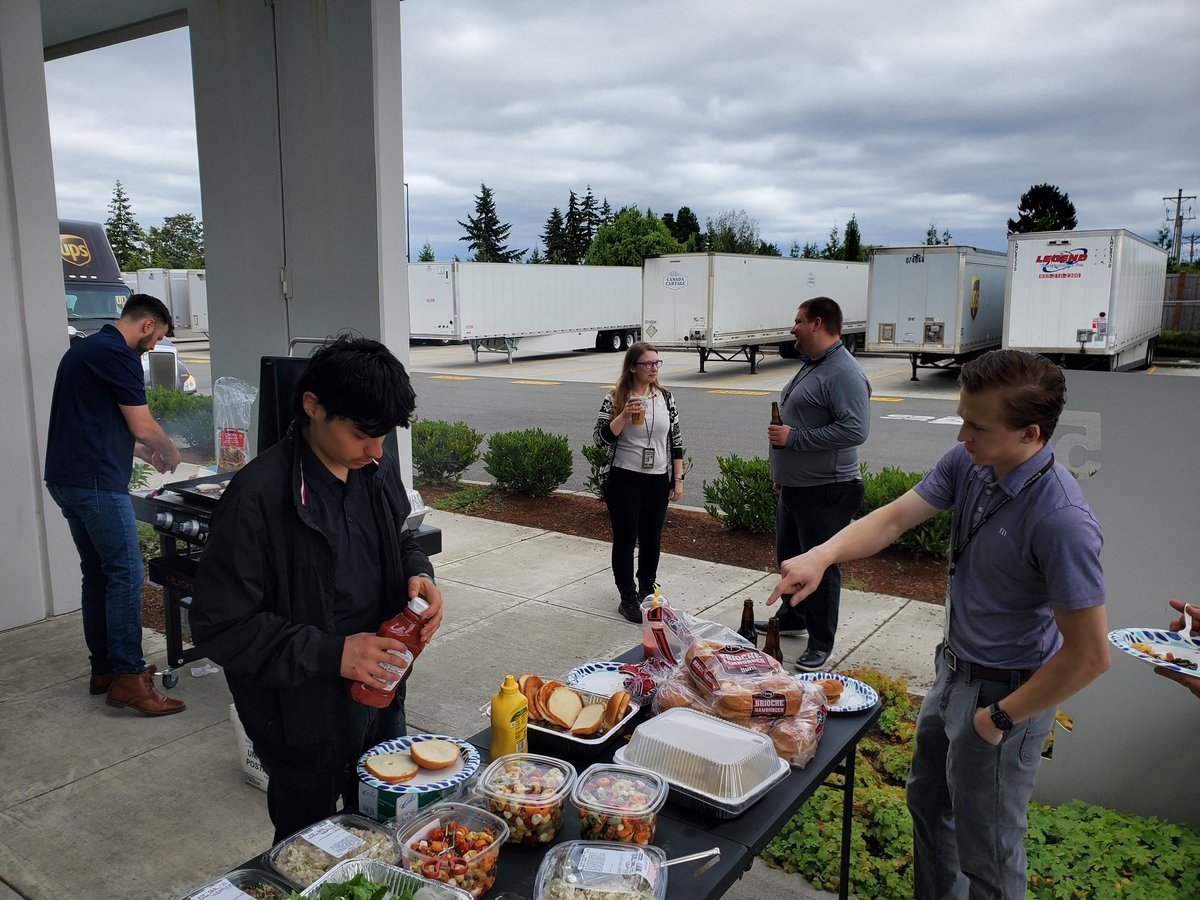 TOMWA Twi celebrating Founder's Day. UPS doing it right for 115 years💖
<a href="/UPS/">UPS</a>
<a href="/heIIrazor/">Jason Hell</a> <a href="/gditto3/">Geoffery McKenzie</a> <a href="/rpg4169/">Ryan Gallegos</a> <a href="/CHSP_northwest/">Curtis Wentler</a>