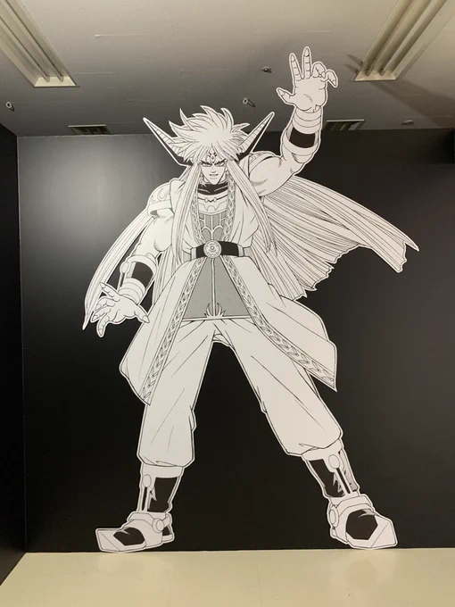 先日ダイの大冒険展行ってきた時に実物大バーン様でっかいな!!って思ってたからやっぱり今日でっかいなって思った ダイの大冒険展、明日までだけど最高だったからみんな行こうな 