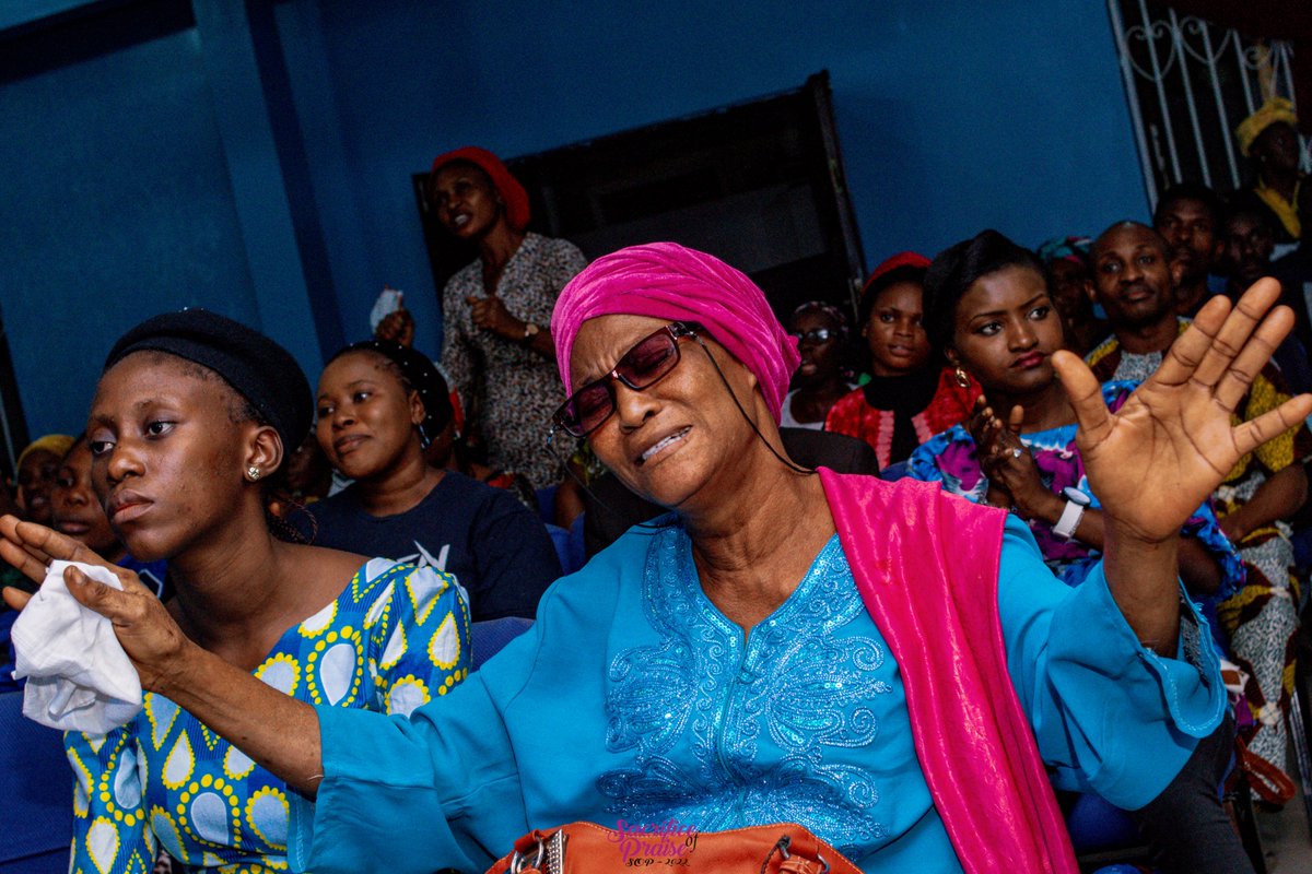 rccg_sojmega's tweet photo. Psalm 145:2
Every day I will bless You,
And I will praise Your name forever and ever.
@omoteeabiodun @rccglp72 @Rccglp72yaya 
#sop 
#sacrificeofpraise 
#RenderPraises https://t.co/OQ5HNctY05
