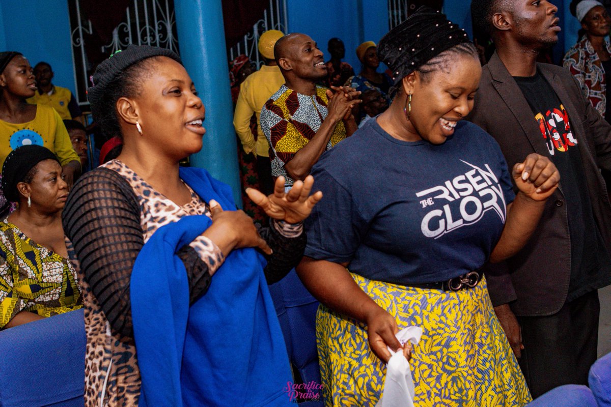 rccg_sojmega's tweet photo. Psalm 145:2
Every day I will bless You,
And I will praise Your name forever and ever.
@omoteeabiodun @rccglp72 @Rccglp72yaya 
#sop 
#sacrificeofpraise 
#RenderPraises https://t.co/OQ5HNctY05