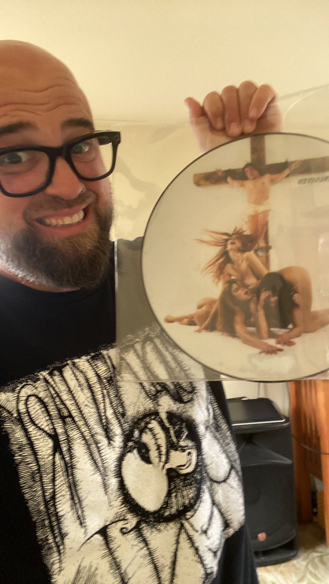 DickmistNFT's tweet photo. Dr. Rod loves punk rock! The perfect pairing for #dickmist
NFT collection coming soon!
#NFTs #web3 @thedwarvesband #rudimentarypeni #SanFrancisco #Crypto #punkrock https://t.co/24jbXZ3cbL