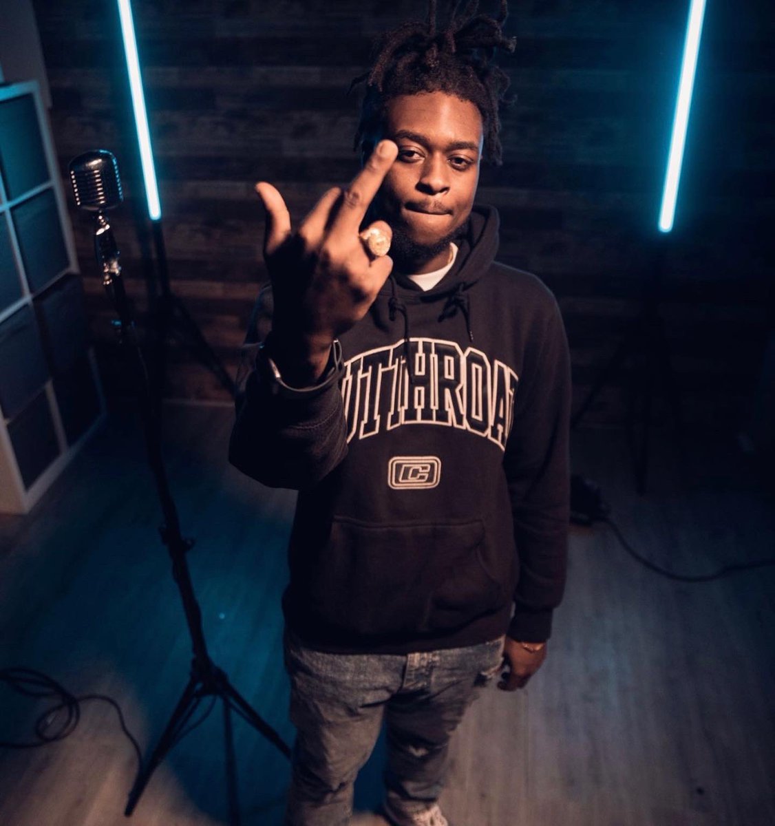1agswamp's tweet photo. New #BehindTheMic🎙 Performance otw #SWAMPRecords🧟♂️ https://t.co/ZYq5FzDc7J