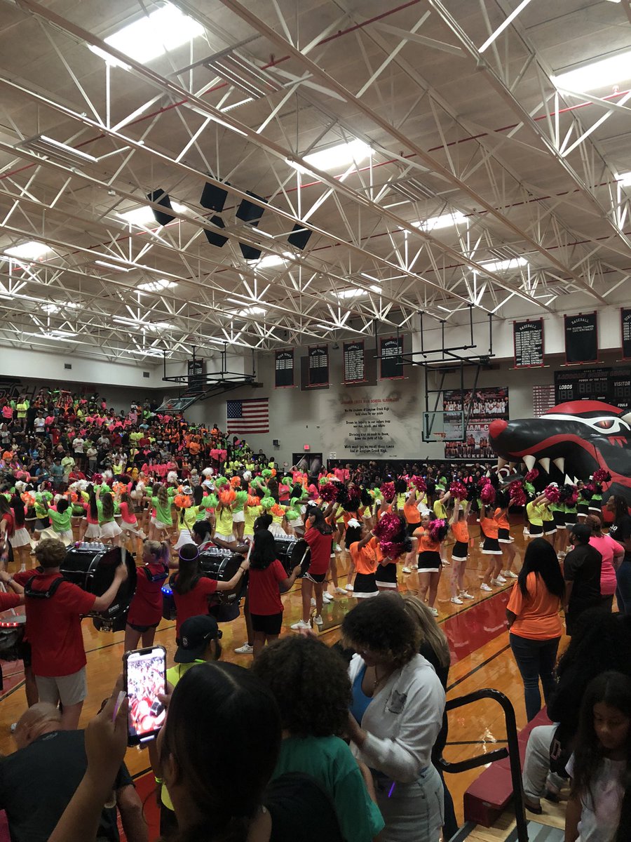 LCLadyLobosTF's tweet photo. What an awesome way to jump start the sports season tonight at the LC “Glow” Pep Rally! A lot of Lobo pride shown tonight! Our leaders did a great job orchestrating! @CFISDAthletics @langhamcreekhs @stew3434 #LcParty #LoboPride #LobosVsEverybody #AttitudeIsEverything https://t.co/wnwOrsfAMh