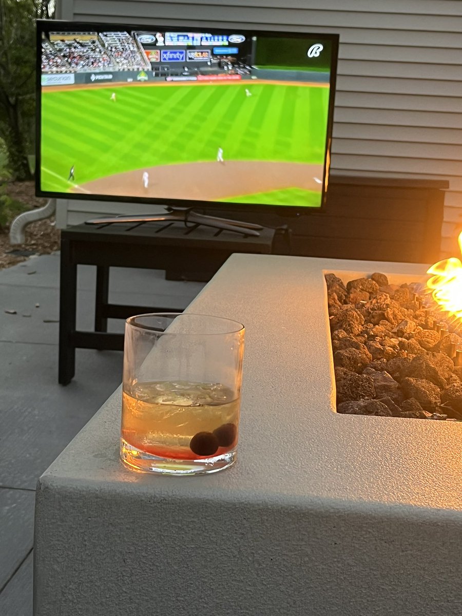 The Twins are back!  Finally broke down and ditched YouTube TV for DirectTv streaming.  Love watching games by the fire 🔥 ⚾️<a href="/JFD_63/">Jeff Peters</a>