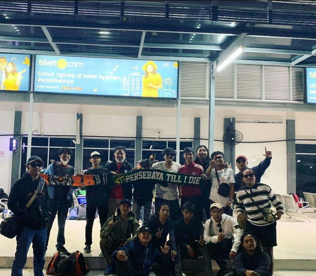 <a href="/SupportPersija/">Support Persija</a> <a href="/OrenBarat/">IG:OrenBaratOfficial</a> Hati-hati dijalan temen-temen Jakmania