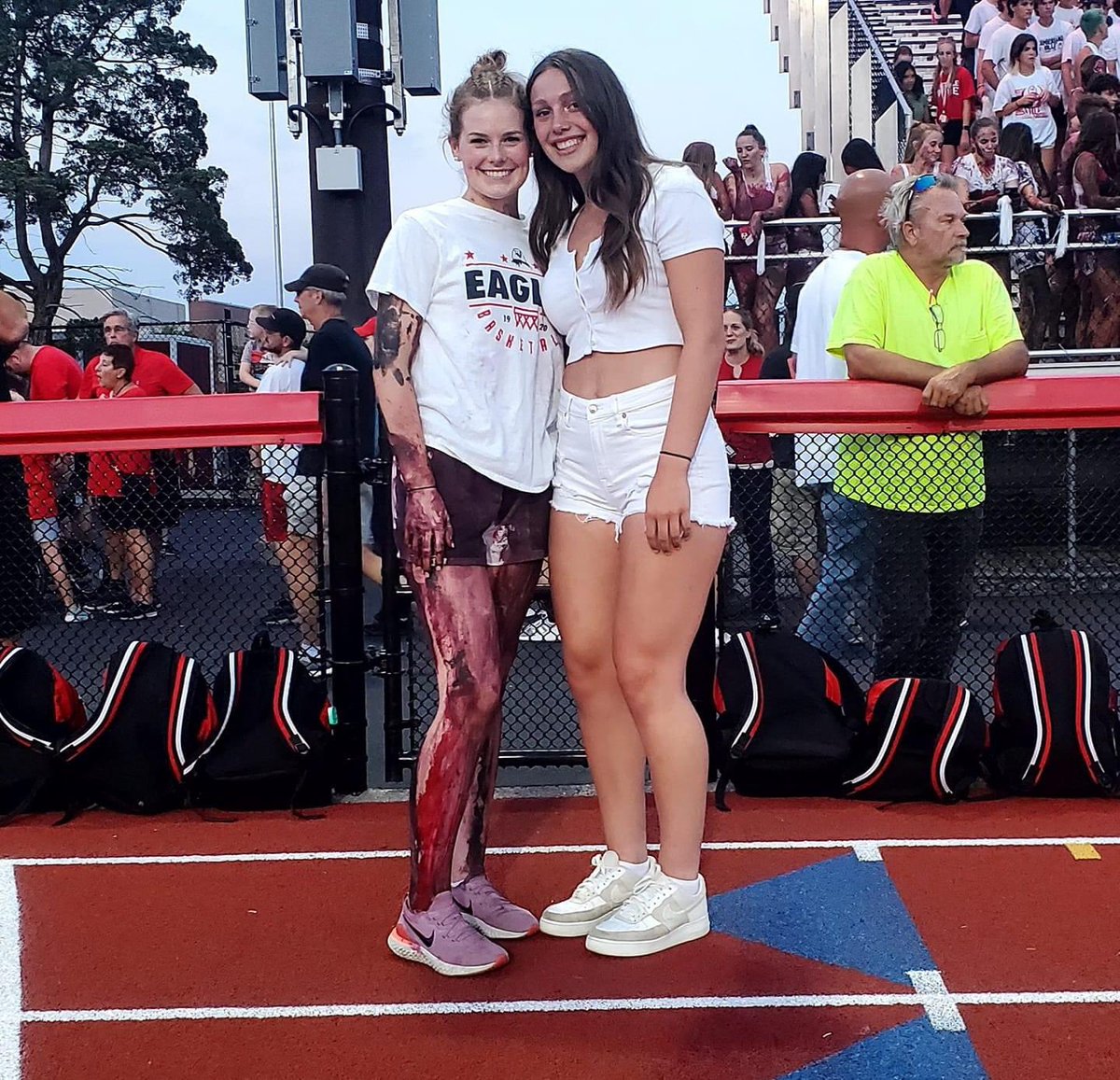 cv_girlsbball's tweet photo. 🦅Great interview with Jill Jekot &amp; Kate Berra at the CV football game tonight. Thank you Joe Gilloway. Full interview on Linglestown Gazette Sports on facebook #cvproud @JekotJillian @katherineberra https://t.co/TmS7iJa2tl