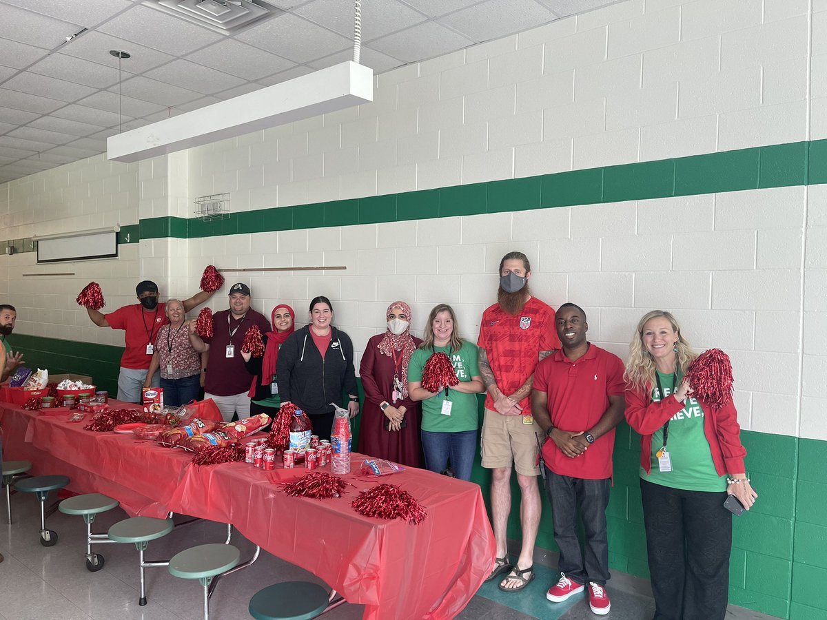 LinwaunFulton's tweet photo. One of many highlights in working with this great 7th Grade team!!
Excited to welcome our @westcaryimps students on Monday!!#makeithappen2022💫 https://t.co/ezSwXtFmTe