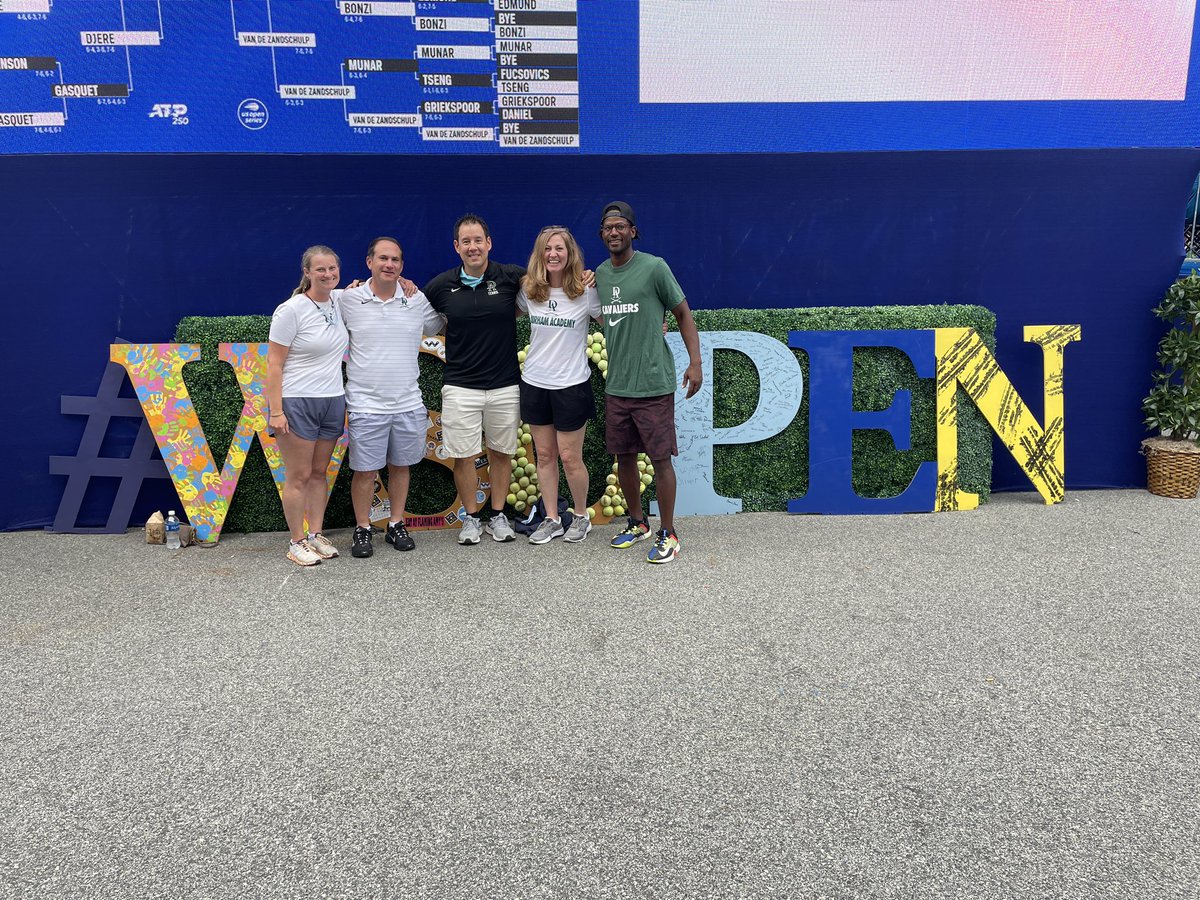 Great DA tennis outing at the @WSOpen Friday night.  

A combined 60 years of DA coaching and playing seasons from our current and former Cavalier coaches!