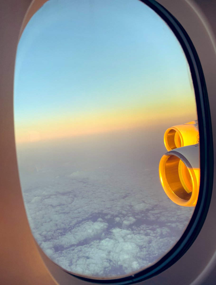 aliciaknight8's tweet photo. On our way to Singapore on my first A380. Sadly I’m not upstairs in Business class #SingaporeWknTrip #SleepNeeded #Emirates #Travel https://t.co/V4RxaXR5U7