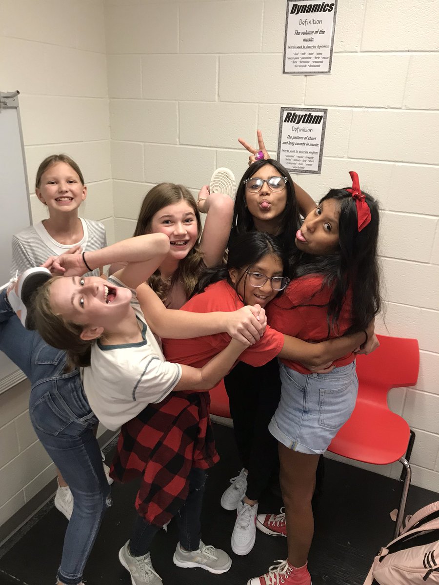 MelissaMSChoir's tweet photo. SGgirls dominate! #goalmet #funhad #SGCWins https://t.co/X2OcHcEppF