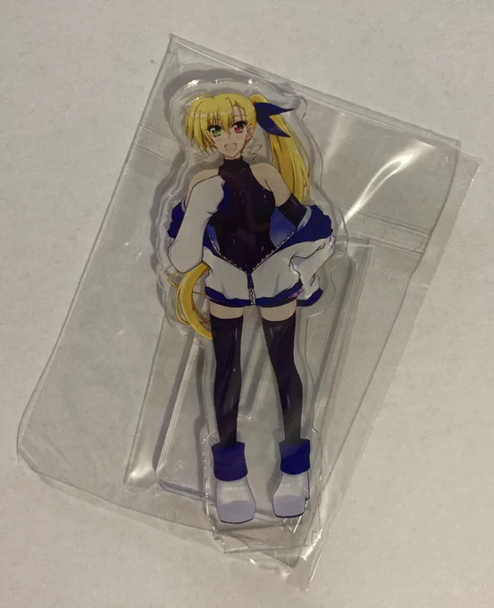BOOTHの設定終わったので今日の0時にこちらのヴィヴィオちゃんアクスタの販売させて頂こうと思います。リンク貼ったりするので若干時間が前後すると思いますがよろしくお願い致します(*'∀`*)アイコンとか作って無かったのでBOOTHのページましっ白ですがwおいおい手入れしていきます。 