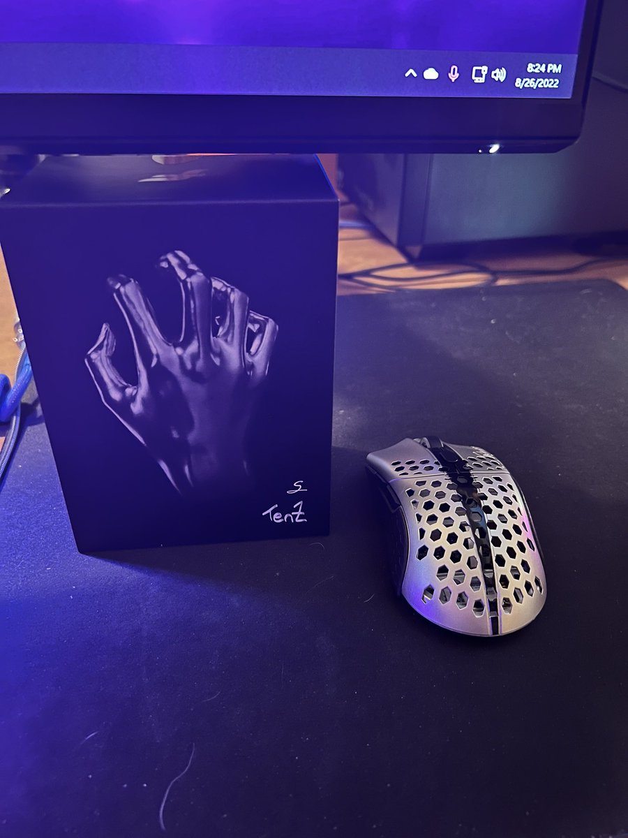 stxyzz's tweet photo. @finalmouse it’s here https://t.co/AMKLKyMl3P