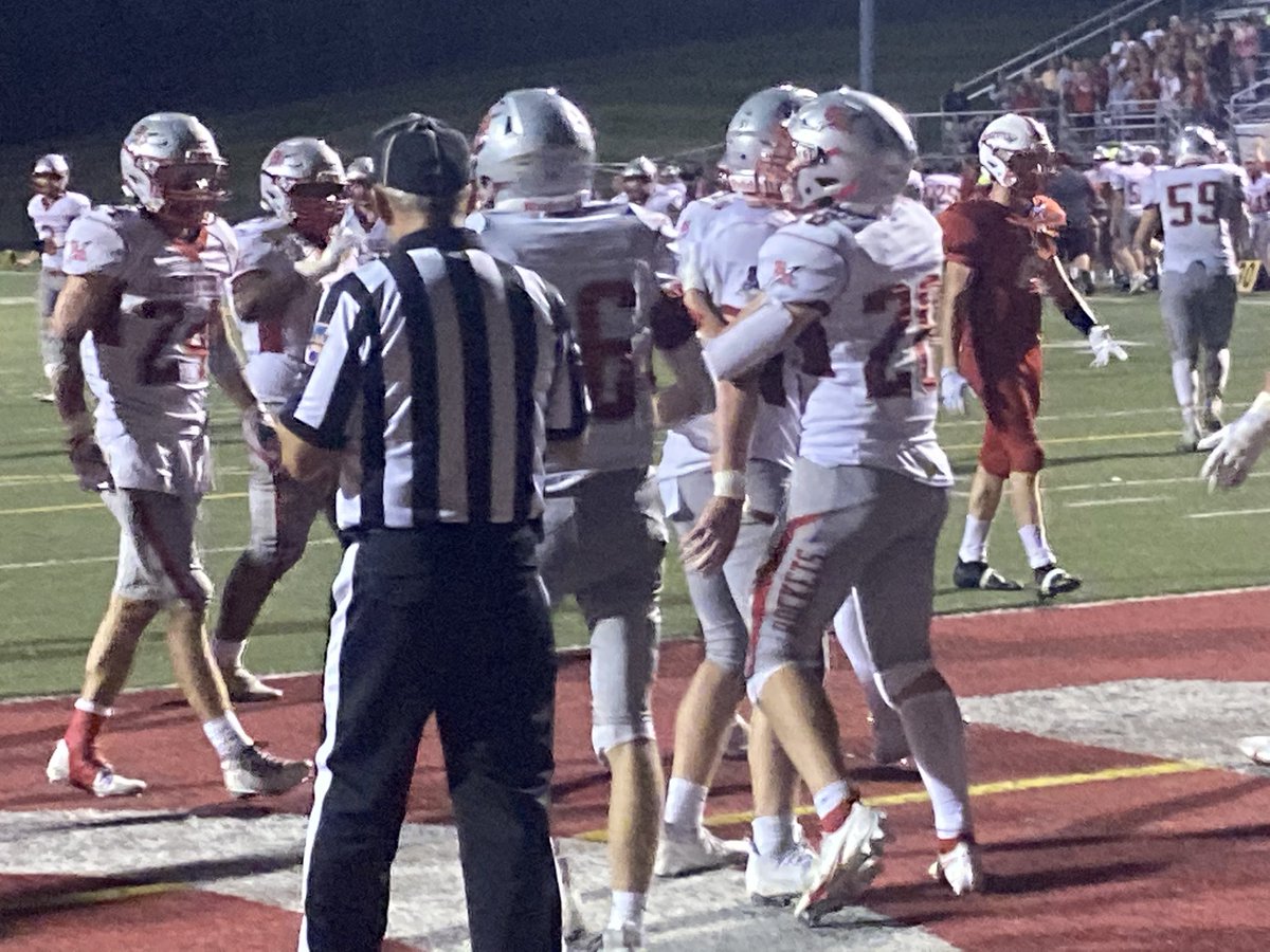 Maddox Allen (28) all but clinches a win for the Rockets with his short TD run with 3:58 left in the fourth quarter.
Rockets lead 37-20.