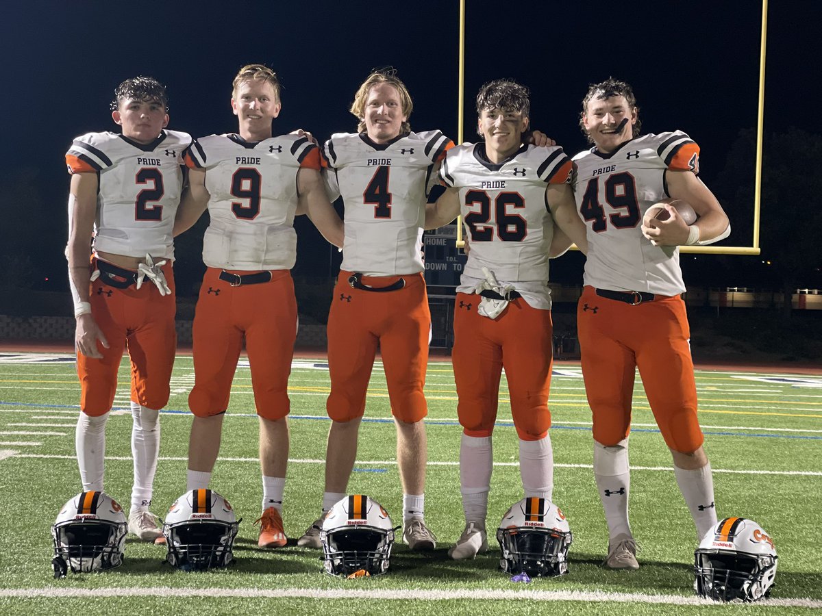 Touchdown Crew!

Tds for Pj Modena, Owen Miller, Dio Lucido, Ryan &amp; Liam Harrington 
@hmbreview <a href="/smdailyjournal/">San Mateo Daily Journal</a> <a href="/hmb_basketball/">HMB Basketball</a>  <a href="/LucidoDio/">Dio Lucido</a> <a href="/owenmiller_26/">Owen Miller</a>