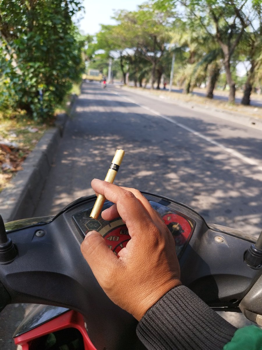 zae_arief's tweet photo. "Penyakit kambuhan" si logo garputala, mendadak ilang kompresi.. Solusi ya dienteni adem mbek sebat sek ae, engkok distarter maneh.. https://t.co/TBqBYXd6A0