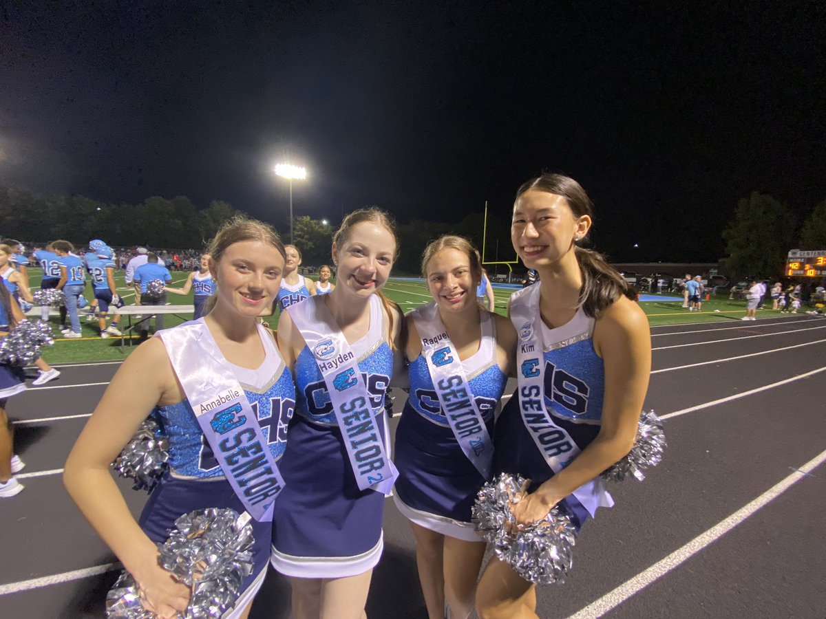 theyearbookCHS's tweet photo. Senior girls here representing the dance team 😎 https://t.co/7Txt8VHnrB