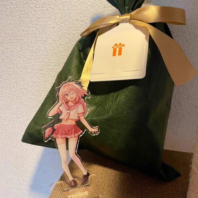 おはようございます匿名希望の御仁からギフトとど擬した…!ありがとうございます…!!!!!!!! 