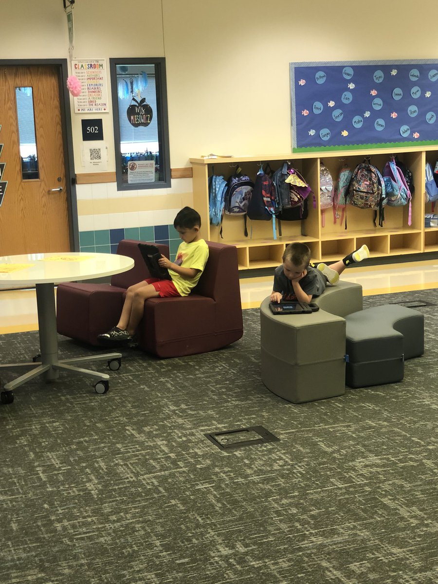 TurnerKat_'s tweet photo. Ms. Turner’s class loved using our flex seating to record our chatterkid responses today! #firstgrade #chatterkid #flexseating https://t.co/vRpebi4Q3H