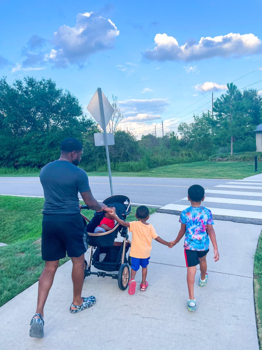 BritttWill's tweet image. Seeing my man in daddy mode is so attractive 😩🫶🏽