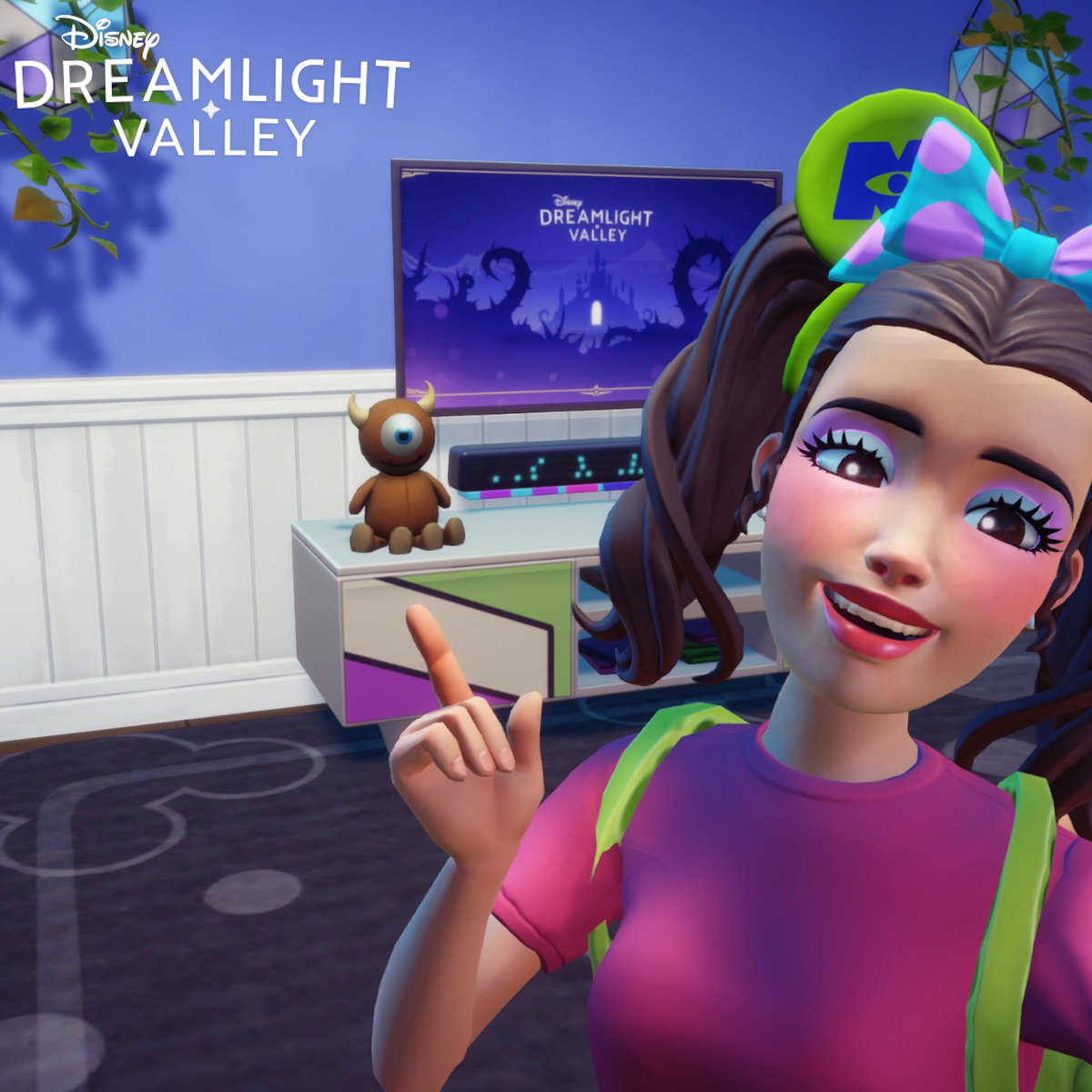 IAmSnailGod's tweet photo. @DisneyDLV I LOVE the Monster's Inc inspired outfit I made! A little bit of Boo, Mike, and Sulley! I can't wait to play this game!!! #DisneyDreamlightValley  #MyDreamlightStyle https://t.co/ZPYgf1fjvM