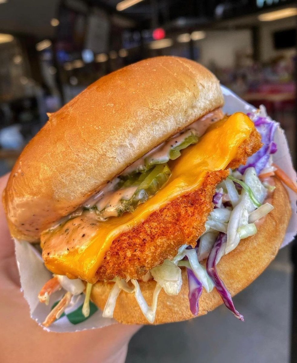 NOW SERVING: Hot Chicken Sandwich 🥪🔥

plant-based fam, tap in. we gotchu at Bored &amp; Hungry with a new forever menu item from <a href="/beleafburgers/">beleafburgers</a> 🌱 come thru for your first taste 🤤