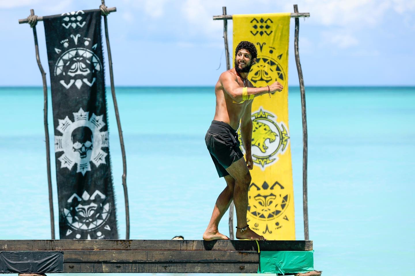 SURVIVOR MÉXICO | Momento en el que Yusef es la último en pie del segundo grupo.