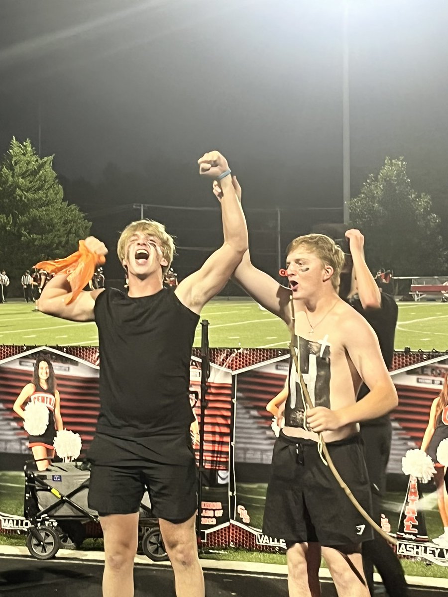 Let's Go <a href="/BOBCATNATION22/">CHS STUDENT SECTION ‘22</a> !!!  Bobcats for the win 41-21 ❤️🐾❤️🐾 #BobcatNation