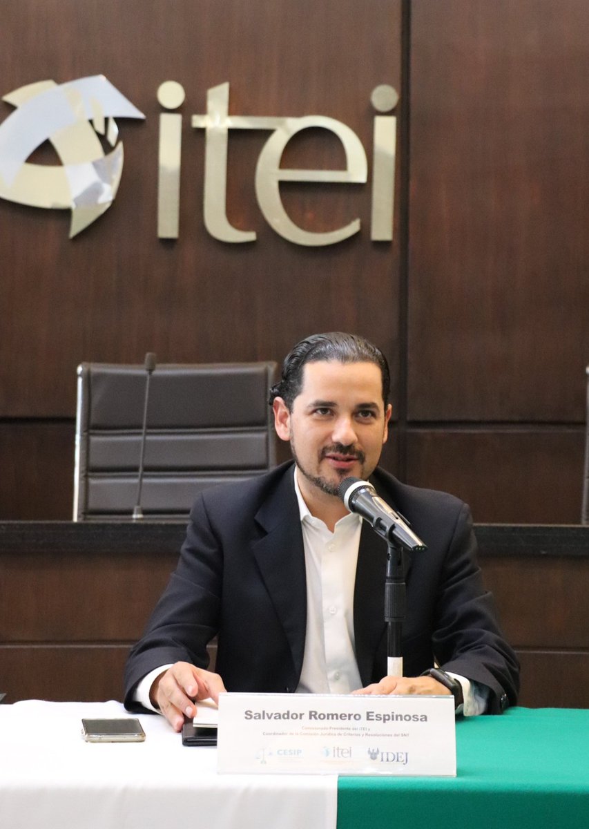ITEIJal's tweet photo. 📋✍️ Se renovó el Convenio General de Colaboración entre el @ITEIJal y el @IDEJGuadalajara

Firmaron el Comisionado Presidente @chavaromero, la Secretaria Ejecutiva, @ximenaraygoza, el Director del #IDEJ, José García Murillo; así como @JulietDelrio
y @LucyMariscalC1 como testigos https://t.co/aZuYyXu6Pf