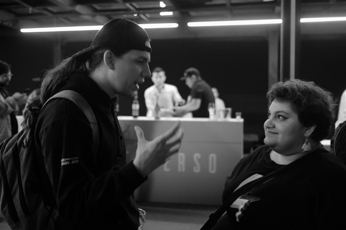 Nico_F_T's tweet photo. @holametaverso 
🧑👩‍🦰 @juanesemprende @naopiart 

📷✨ https://t.co/ajfC6QPeWX