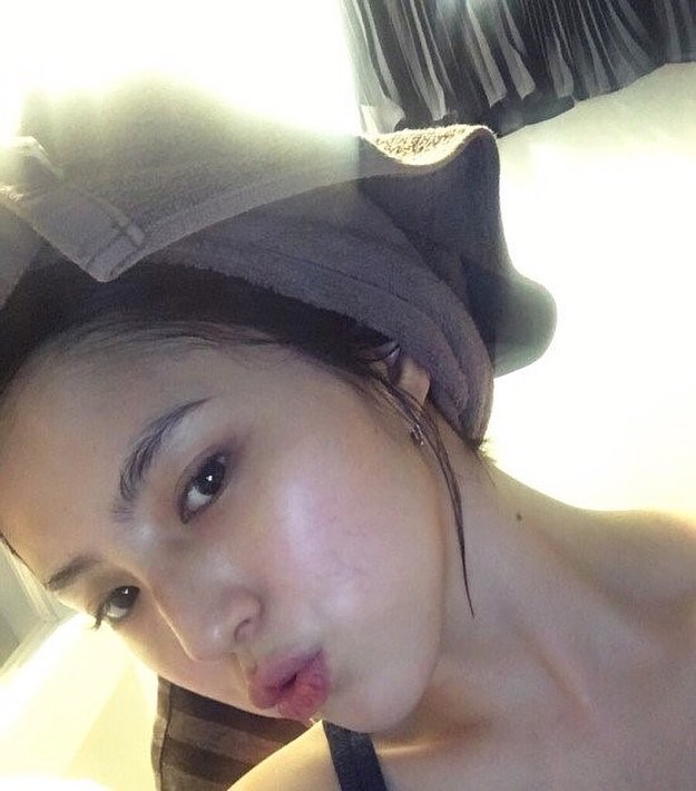 hansohxe's tweet photo. Bangun tidur ku terus mandi.. https://t.co/oRko7WM7eq
