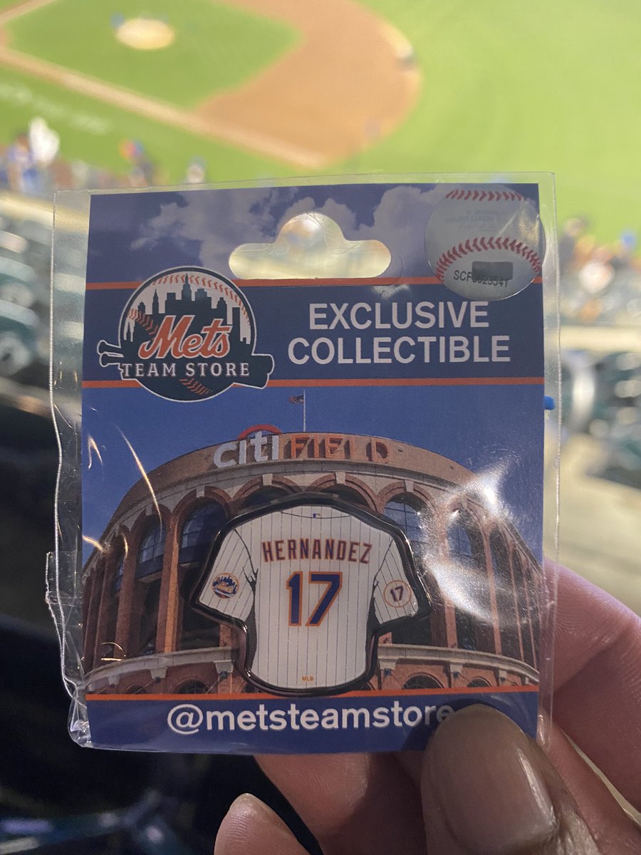 Another one for the cap pin collection. #MetsTwitter