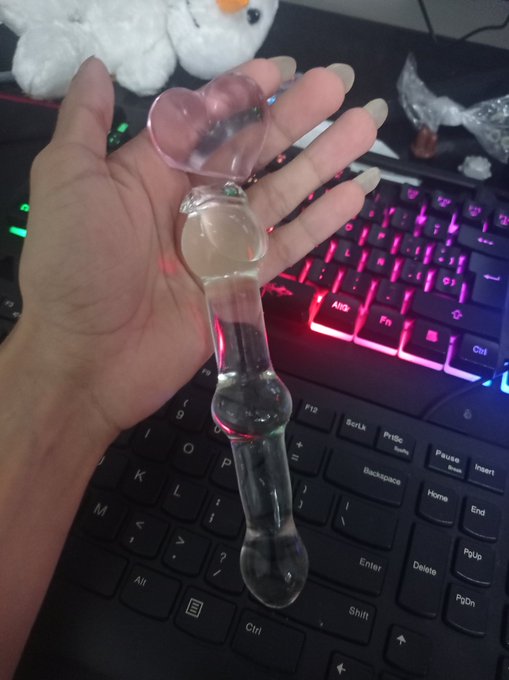 Good bye my friend :(

It broke.. ;_; https://t.co/dYeYfwLy2m