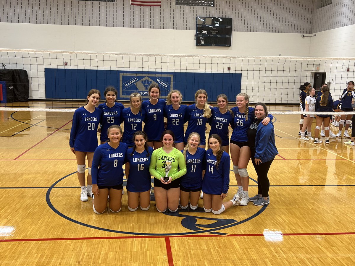 L’Anse Creuse HS Volleyball tweet media