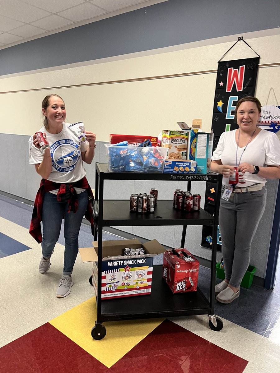 Our admin team celebrated the first week of school with treats for all our amazing staff! #ChartingOurCourse #FunFriday @TempleISD @HPGarciaTISD @courtneydawnc74